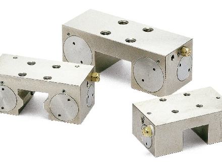 rail clamp - pneumatic - normally open &mdash; MK-1201-A, MK-1501-A, MK-1501-E, MK-1502-K