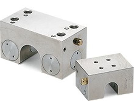 rail clamp - pneumatic - normally open &mdash; MKR-1200-A, MKR-1600-A-A, MKR-2000-A, MKR-2500-A